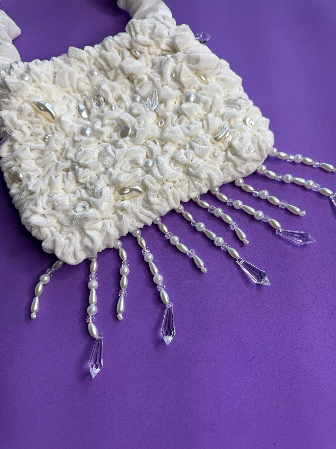 Glimmer Velvet Bag- White