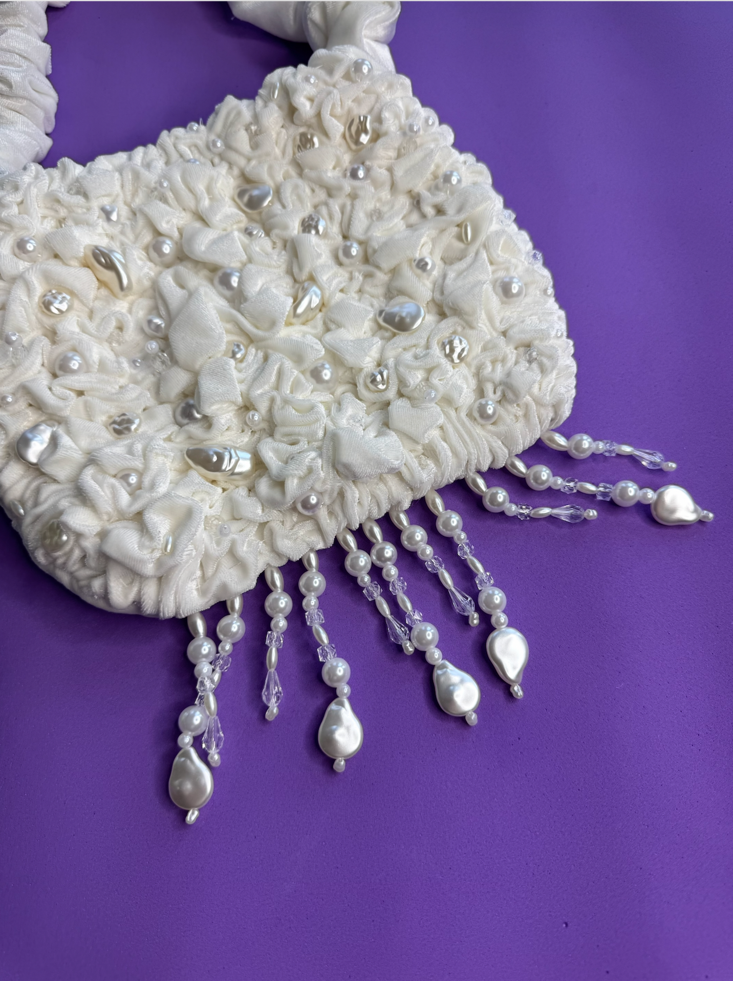 Glimmer Velvet Bag- White